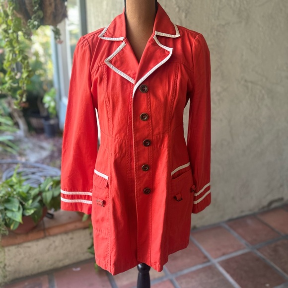 Chic Orange Vintage Tulle Coat with White Accents - Picture 1 of 3